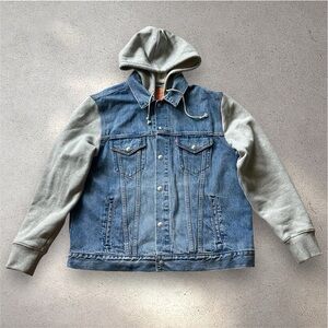 Levi's Denim Hybrid Hoodie Trucker Jacket